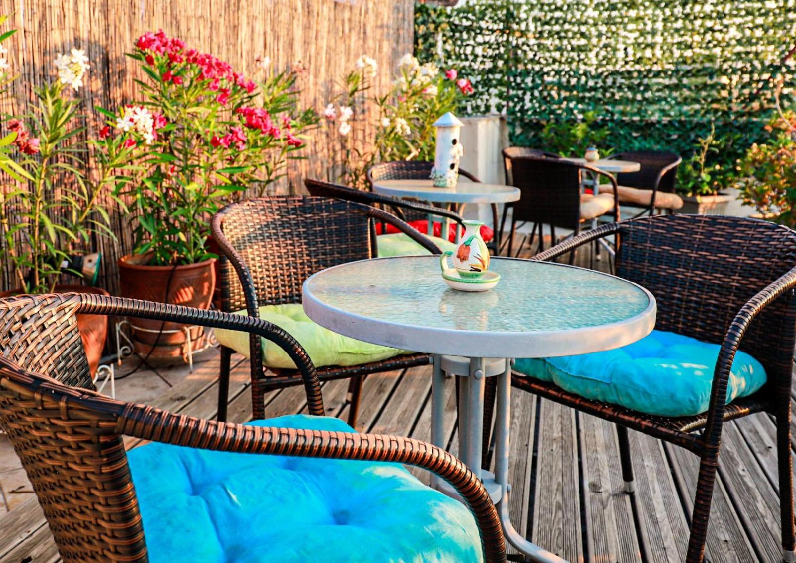 Renovated Apartment With Roof Garden Access, 15 M Walk To Acropolis Athene Buitenkant foto