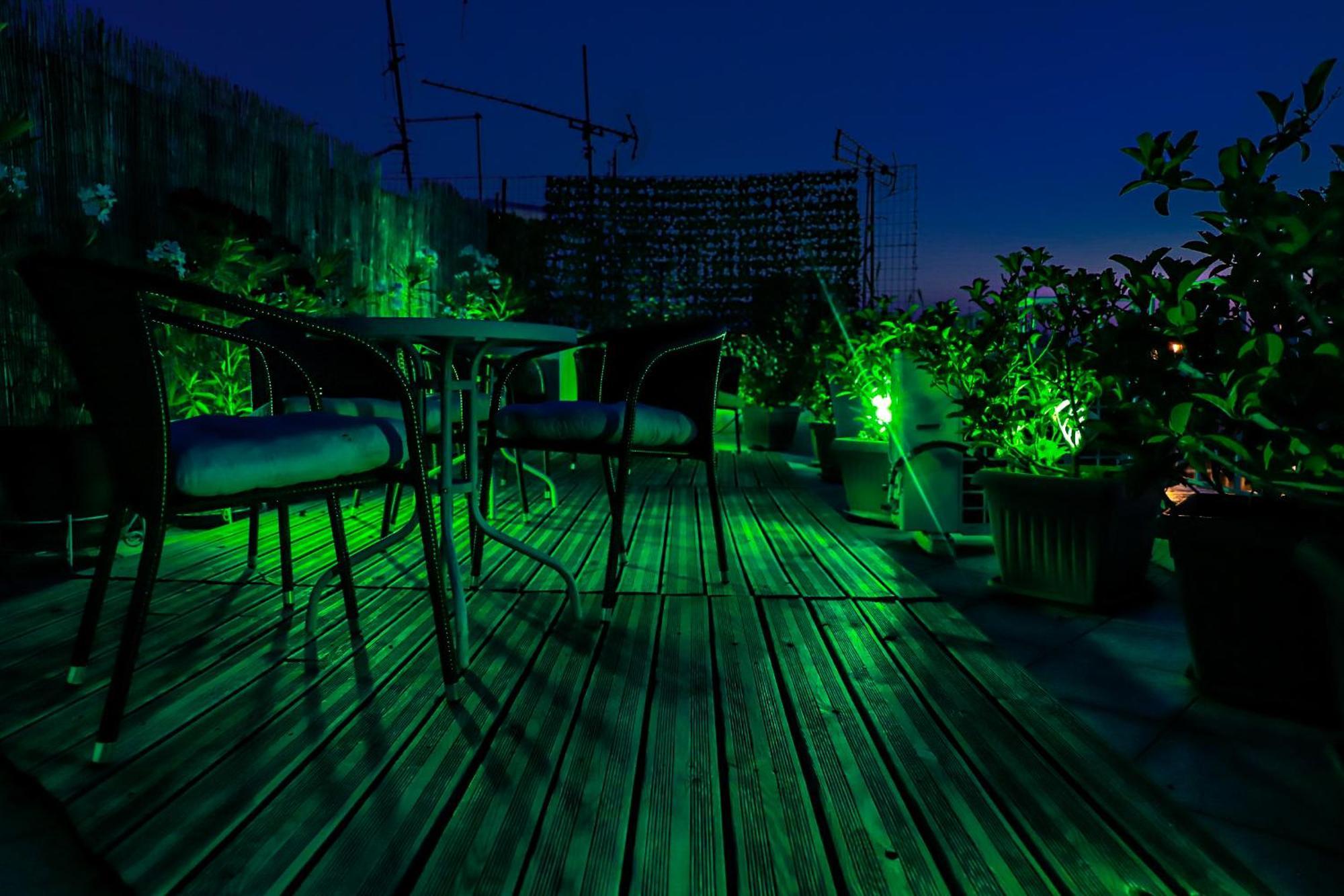Renovated Apartment With Roof Garden Access, 15 M Walk To Acropolis Athene Buitenkant foto