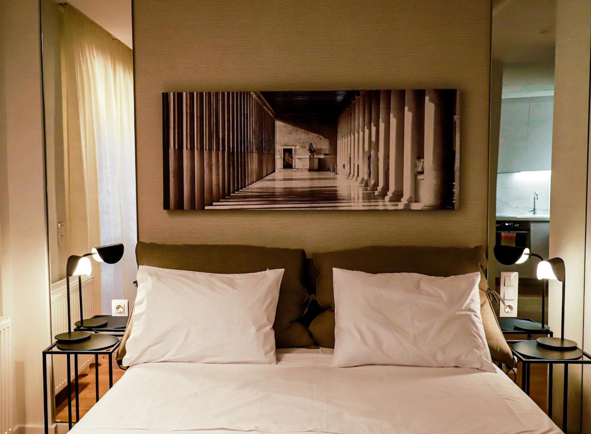 Renovated Apartment With Roof Garden Access, 15 M Walk To Acropolis Athene Buitenkant foto