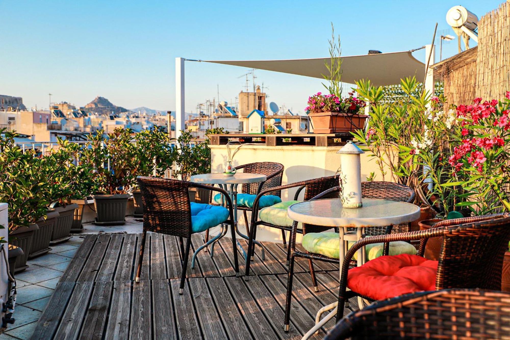Renovated Apartment With Roof Garden Access, 15 M Walk To Acropolis Athene Buitenkant foto