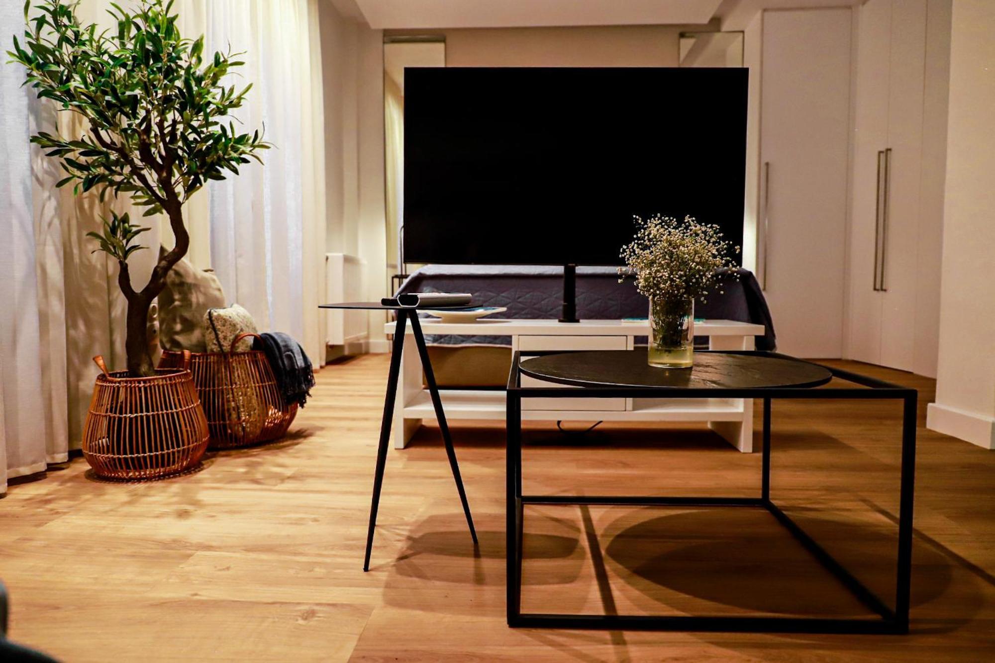 Renovated Apartment With Roof Garden Access, 15 M Walk To Acropolis Athene Buitenkant foto