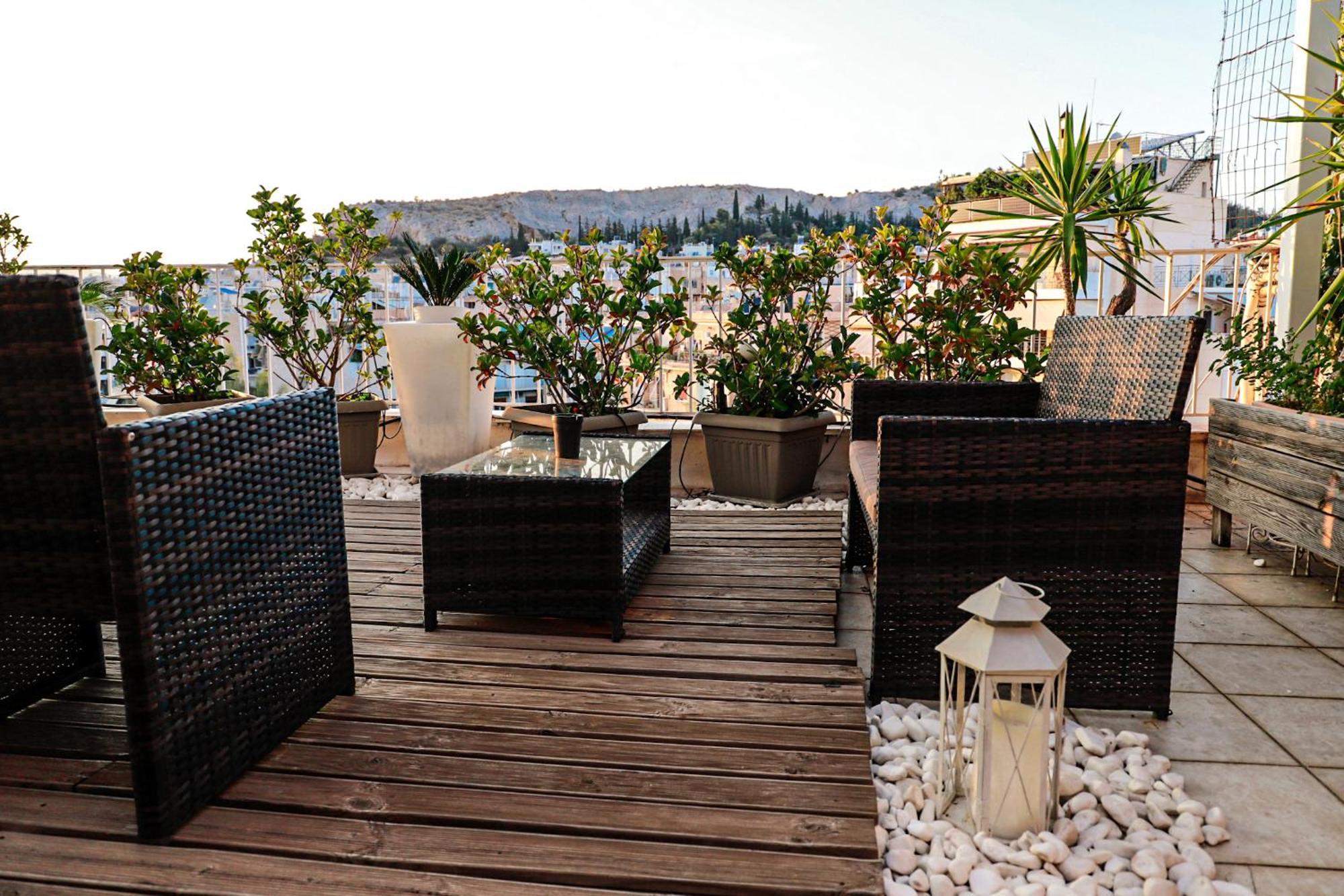 Renovated Apartment With Roof Garden Access, 15 M Walk To Acropolis Athene Buitenkant foto